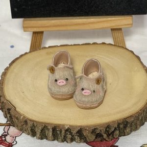 Pig shoes